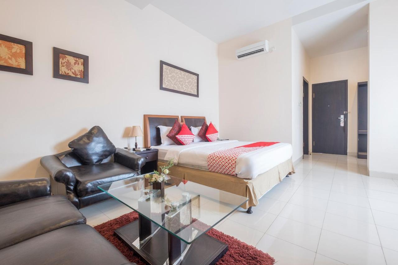 Oyo 424 Asia Hotel Makasar Exteriér fotografie