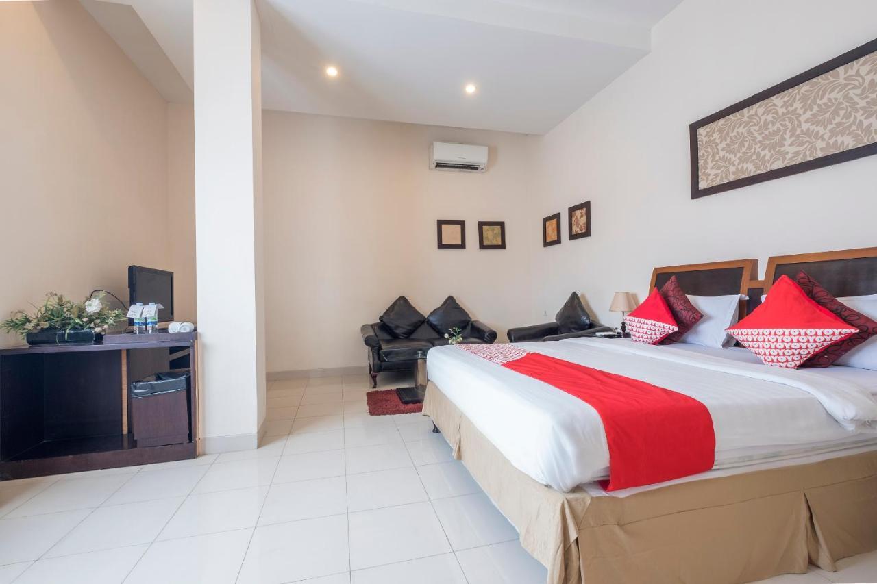 Oyo 424 Asia Hotel Makasar Exteriér fotografie